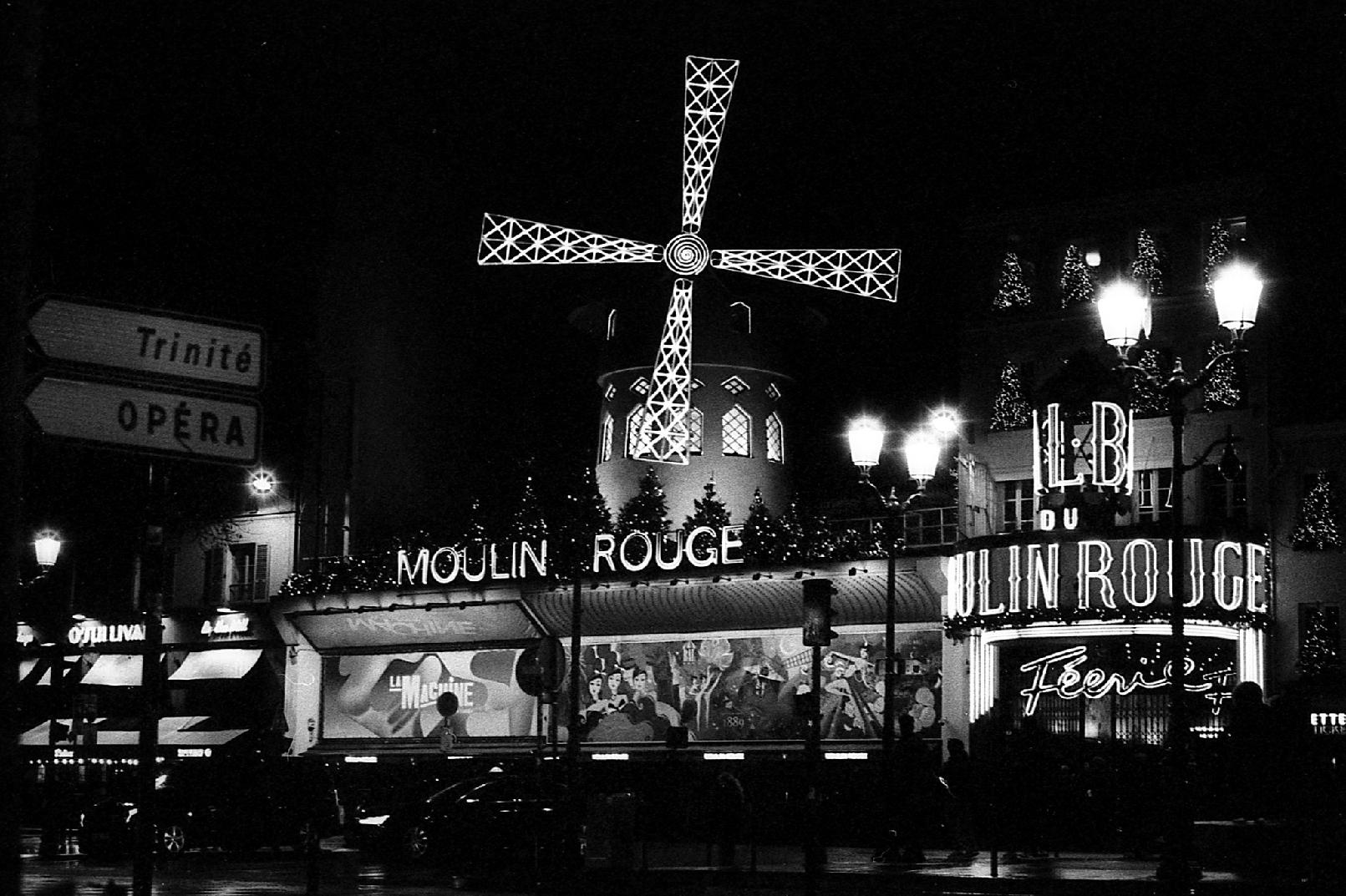 Moulin Rouge Paris France Johnny Martyr 35mm B&w black and white film Leica Kodak